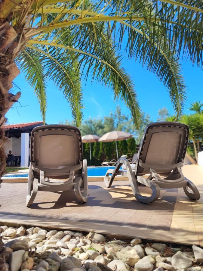 Villa Maya Лижнян Экстерьер фото